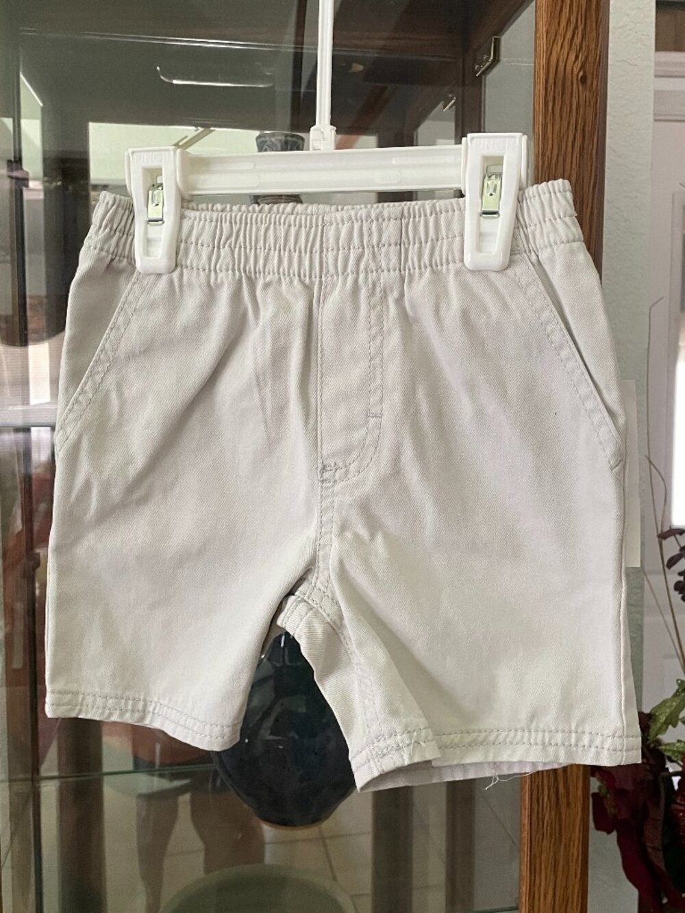NWT KhakI Shorts CALVIN KLEIN JEANS 24 mos